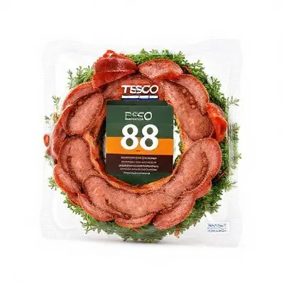 88. Tesco Finest Pork, Smoked Bacon & Maple Sausage Roll Wreath 580G (Serves 12)