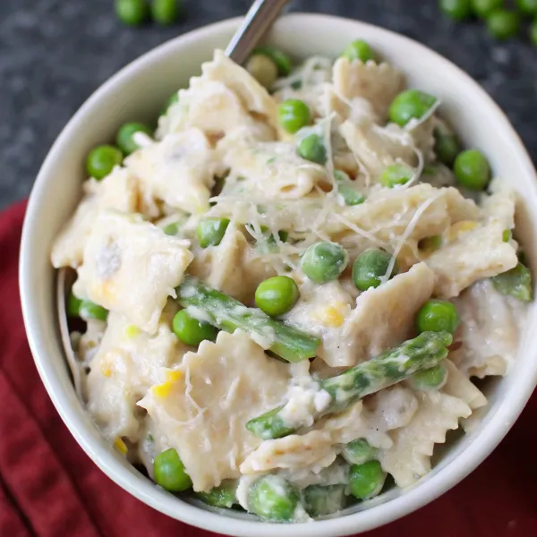 Image of Ricotta, Asparagus, and Pea Pasta